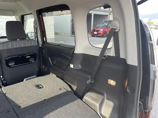 スズキ ソリオ HV MZ 滋賀県 2021(令3)年 2.5万km メロウディープレッドパール ガソリン/2WD/CVT/両側パワースライドドア/純正10インチナビ（CN-RZ10672A）/（FM/AM/CD/DVD/フルセグ/SD/Bluetooth）/バックカメラ・全周囲カメラ/運転席・助手席シートヒーター/ドライブレコーダー/クルーズコントロール/レーンキープアシスト/プリクラッシュブレーキアシスト/横滑り防止装置/コーナーセンサー/革巻きステアリング/ステアリングスイッチ/ヘッドアップディスプレイ/アイドリングストップ/電動格納ミラー/オートライト/オートエアコン/純正フロアマット/純正ドアバイザー/プッシュスタート/スマートキー/スペアキー