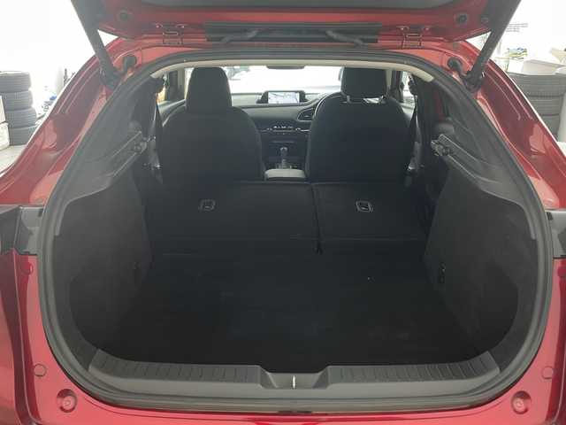 マツダ ＣＸ－３０ XD プロアクティブ 兵庫県 2020(令2)年 4.2万km ソウルレッドクリスタルM ・純正ナビ/CD/DVD/BT/USB/HDMI/TV/・360°ビューモニター/・ビルトインETC/・純正前後ドライブレコーダー/・パワーバックドア/・i-ACTIVESENSE/・スマートブレーキサポート/・レーンキープアシストシステム/・ディスタンス＆スピードアラート/・前後側方接近車両検知/・車線逸脱警報システム/・ブラインドスポットモニタリング/・ドライバーアテンションアラート/・レーダークルーズコントロール/・オートマチックハイビーム/・アイドリングストップ/・トラクションコントロールシステム/・LEDヘッドライト/・アドバンストキー/・プッシュスタート/・純正18インチアルミホイール