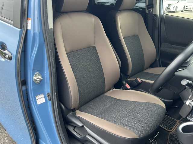 トヨタ シエンタ ファンベースG 愛媛県 2020(令2)年 7.4万km グレイッシュブルー 純正SDナビ/ETC/バックカメラ/Bluetooth/両側パワースライドドア/スマートキー/アイドリングストップ/純正フロアマット/トヨタセーフティセンス/レーンキープアシスト/オートLEDヘッドライト/横滑り防止装置/衝突被害軽減システム/保証書/取扱説明書/スペアキー