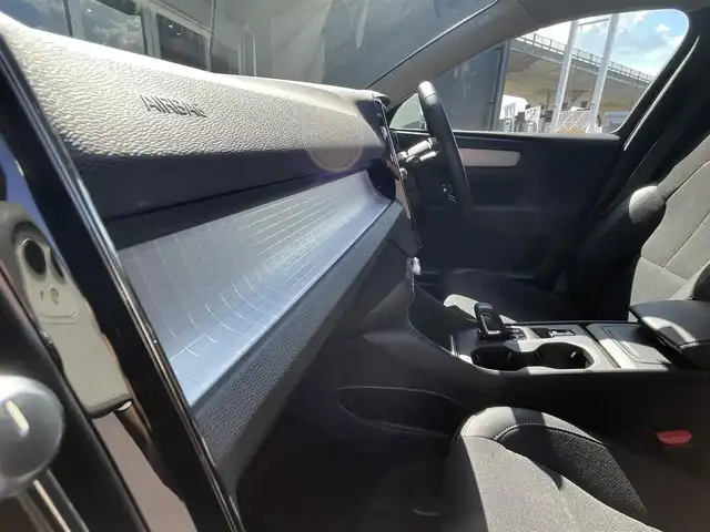 ボルボ ＸＣ４０ T4 モメンタム 香川県 2020(令2)年 3.2万km アイスホワイト パノラマサンルーフ/純正ナビ、地デジ、ＣａｒＰｌａｙ/全方位カメラ/ハーフレザーシート/Ｄ席パワーシートメモリ×２/前席シートヒーター/ハンドルヒーター/ＡＣＣ/ワイヤレス充電/衝突軽減/前後コーナーセンサー/純正19インチアルミ/ＥＴＣ/スマートキー/ＬＥＤライト