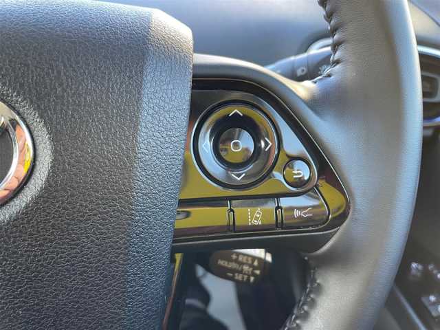 トヨタ プリウス Sツーリングセレクション 石川県 2021(令3)年 5.9万km 黒 アルパイン9型ナビ/フルセグTV/バックカメラ/LEDヘッドライト/ETC/ドライブレコーダー/革シート/シートヒーター/スマートキー/トヨタセーフティセンス/レーダークルーズ/モデリスタエアロ/AC100V/社外アルミホイール/電動ミラー