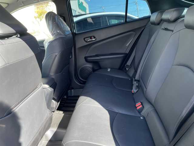 トヨタ プリウス Sツーリングセレクション 石川県 2021(令3)年 5.9万km 黒 アルパイン9型ナビ/フルセグTV/バックカメラ/LEDヘッドライト/ETC/ドライブレコーダー/革シート/シートヒーター/スマートキー/トヨタセーフティセンス/レーダークルーズ/モデリスタエアロ/AC100V/社外アルミホイール/電動ミラー