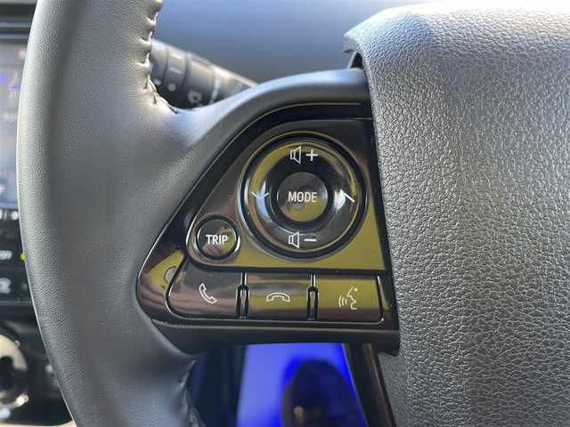 トヨタ プリウス Sツーリングセレクション 石川県 2021(令3)年 5.9万km 黒 アルパイン9型ナビ/フルセグTV/バックカメラ/LEDヘッドライト/ETC/ドライブレコーダー/革シート/シートヒーター/スマートキー/トヨタセーフティセンス/レーダークルーズ/モデリスタエアロ/AC100V/社外アルミホイール/電動ミラー