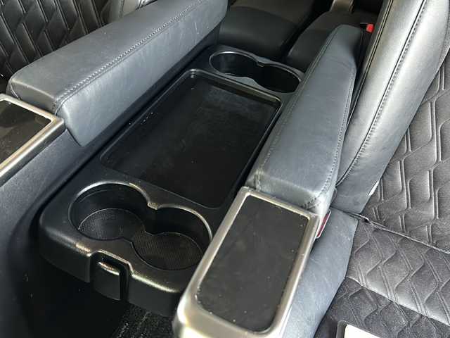 トヨタ ヴェルファイア Z Gエディション 佐賀県 2016(平28)年 14.6万km ホワイトパールクリスタルシャイン ・モデリスタエアロ/・純正9インチナビ/（フルセグ/Bluetooth/DISC/SD/SDREC/AM/FM）/・バックカメラ/・フリップダウンモニター/・ドライブレコーダー/・横滑り防止装置/・LEDヘッドライト/・フォグランプ/・ETC/・両側パワースライドドア/・D/N席パワーシート/・ヒートステアリング/・イルミネーションランプ