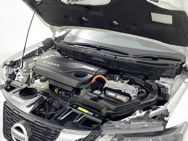 日産 エクストレイル ハイブリッド 20Xi 宮城県 2019(令1)年 7.6万km ブリリアントホワイトパール 禁煙車/インテリジェントアラウンドビューモニター/デジタルインナーミラー/撥水カプロンシート/プロパイロット/エマージェンシーブレーキ/車線逸脱警告/純正9型ナビ/・CD・DVD・BT・SD/フルセグTV/革巻きステアリング/ステアリングスイッチ/パワーバックドア/純正ドライブレコーダー（フロント）/LEDヘッドライト/フォグライト/ETC/純正フロアマット/純正ドアバイザー/純正17インチアルミホイール/電動パーキングブレーキ/AUTOHOLD/横滑り防止装置/プッシュスタート/スマートキー