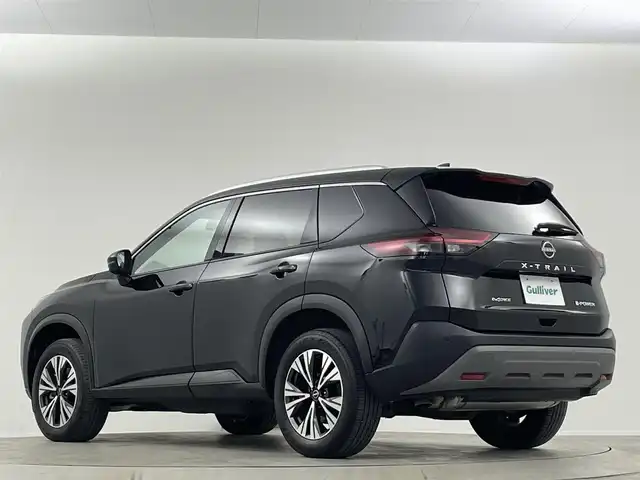 日産 エクストレイル X e－4ORCE 埼玉県 2022(令4)年 1.4万km ダイヤモンドブラック 純正１２．３インチナビ　Bluetooth アラウンドビューモニター　デジタルインナーミラー　シートヒーター　１００Ｖ電源　パワーシート　レーダークルーズコントロール 衝突軽減システム ETC2.0