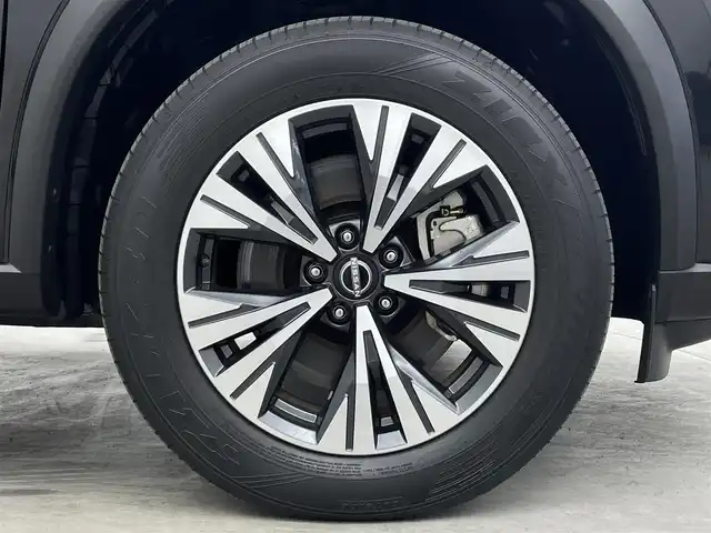日産 エクストレイル X e－4ORCE 埼玉県 2022(令4)年 1.4万km ダイヤモンドブラック 純正１２．３インチナビ　Bluetooth アラウンドビューモニター　デジタルインナーミラー　シートヒーター　１００Ｖ電源　パワーシート　レーダークルーズコントロール 衝突軽減システム ETC2.0