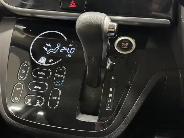 日産 デイズ ルークス ハイウェイスター Gターボ 三重県 2019(平31)年 6.9万km ブラック ガソリン・ターボ/FF/インパネCVT/純正 7インチナビ MM318D-W/（FM/AM/CD/DVD/iPod/SD/TV/WALKMAN/USB/Bluetooth/MUSIC STOCKER/ドラレコ/AUX）/アラウンドビューモニター/両側オートスライドドア/ドライブレコーダー 前方/ETC/安全/・エマージェンシーブレーキ/・LDW（車線逸脱警報）/・ハイビームアシスト/・VDC（ビークルダイナミクスコントロール）/・踏み間違い衝突防止アシスト（コーナーセンサーは、なし）/など/装備/・クルーズコントロール/・オートエアコン/・オートライトシステム/・LEDヘッドライト/・フロントフォグライト/・電動格納ドアミラー/・リヤシーリングファン（『ナノイー』）/・ステアリングスイッチ/・プッシュスタート/・インテリジェントキーx2/・SRS デュアル＋サイドエアバッグ/・純正15inAW/など