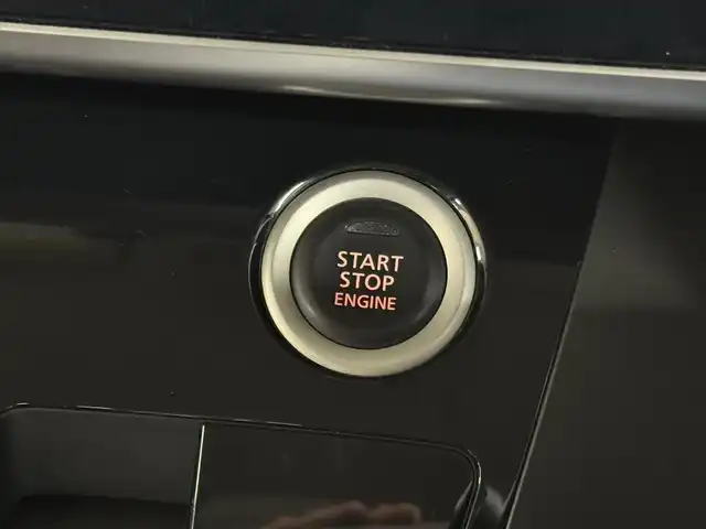 日産 デイズ ルークス ハイウェイスター Gターボ 三重県 2019(平31)年 6.9万km ブラック ガソリン・ターボ/FF/インパネCVT/純正 7インチナビ MM318D-W/（FM/AM/CD/DVD/iPod/SD/TV/WALKMAN/USB/Bluetooth/MUSIC STOCKER/ドラレコ/AUX）/アラウンドビューモニター/両側オートスライドドア/ドライブレコーダー 前方/ETC/安全/・エマージェンシーブレーキ/・LDW（車線逸脱警報）/・ハイビームアシスト/・VDC（ビークルダイナミクスコントロール）/・踏み間違い衝突防止アシスト（コーナーセンサーは、なし）/など/装備/・クルーズコントロール/・オートエアコン/・オートライトシステム/・LEDヘッドライト/・フロントフォグライト/・電動格納ドアミラー/・リヤシーリングファン（『ナノイー』）/・ステアリングスイッチ/・プッシュスタート/・インテリジェントキーx2/・SRS デュアル＋サイドエアバッグ/・純正15inAW/など