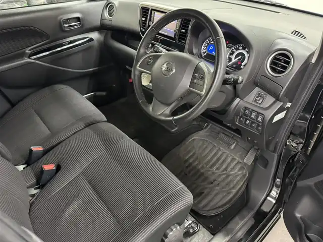 日産 デイズ ルークス ハイウェイスター Gターボ 三重県 2019(平31)年 6.9万km ブラック ガソリン・ターボ/FF/インパネCVT/純正 7インチナビ MM318D-W/（FM/AM/CD/DVD/iPod/SD/TV/WALKMAN/USB/Bluetooth/MUSIC STOCKER/ドラレコ/AUX）/アラウンドビューモニター/両側オートスライドドア/ドライブレコーダー 前方/ETC/安全/・エマージェンシーブレーキ/・LDW（車線逸脱警報）/・ハイビームアシスト/・VDC（ビークルダイナミクスコントロール）/・踏み間違い衝突防止アシスト（コーナーセンサーは、なし）/など/装備/・クルーズコントロール/・オートエアコン/・オートライトシステム/・LEDヘッドライト/・フロントフォグライト/・電動格納ドアミラー/・リヤシーリングファン（『ナノイー』）/・ステアリングスイッチ/・プッシュスタート/・インテリジェントキーx2/・SRS デュアル＋サイドエアバッグ/・純正15inAW/など