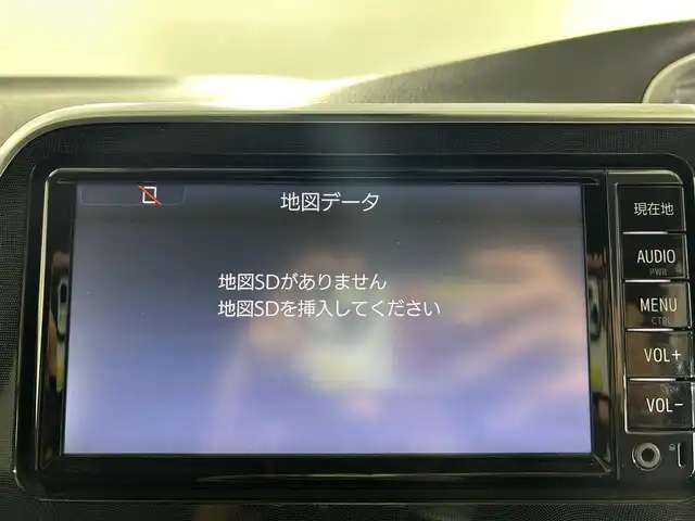 トヨタ シエンタ G 佐賀県 2017(平29)年 2.8万km ホワイトパールクリスタルシャイン 純正７インチナビ/フルセグTV/CD/DVD/Bluetooth/バックカメラ/衝突被害軽減システム/車線逸脱警報/先行車発進お知らせ機能/オートライト/オートマチックハイビーム/LEDヘッドライト/フォグライト/横滑り防止装置/ビルトインETC/アイドリングストップ/両側パワースライドドア/ISOFIX対応シート/純正フロアマット/ドアバイザー/スマートキー/スペアキー×１/ステアリングスイッチ/電動格納ミラー