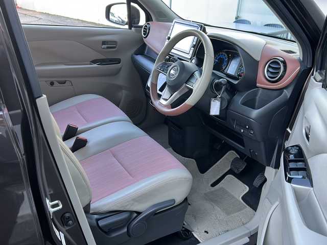 日産 デイズ ボレロ 広島県 2021(令3)年 1.7万km ベージュⅡ 禁煙/カラーコード：W13C22/エマージェンシーブレーキ/車線逸脱警報/ハイビームアシスト/コーナーセンサー/純正９型ナビ（MM320D-L）/・フルセグ/CD/DVD/Bluetooth/AUX/アラウンドビューモニター/革巻きステアリング/ステアリングスイッチ/オートライト/電動格納ウィンカーミラー/ハーフレザーシート/スマートキー/プッシュスタート/純正ドアバイザー