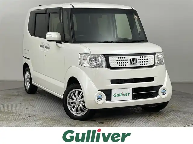 ホンダ Ｎ ＢＯＸ G SSパッケージ 道央・札幌 2017(平29)年 8.1万km プレミアムホワイトパールⅡ ・４WD/・純正ナビ/　CD/DVD/SD/BT/フルセグ/・バックカメラ/・ビルトインETC/・両側パワースライドドア/・シートヒーター/・横滑り防止/・HIDヘッドライト/・フォグライト/・オートライト/・プッシュスタート/・スマートキー/・純正フロアマット/・ドアバイザー