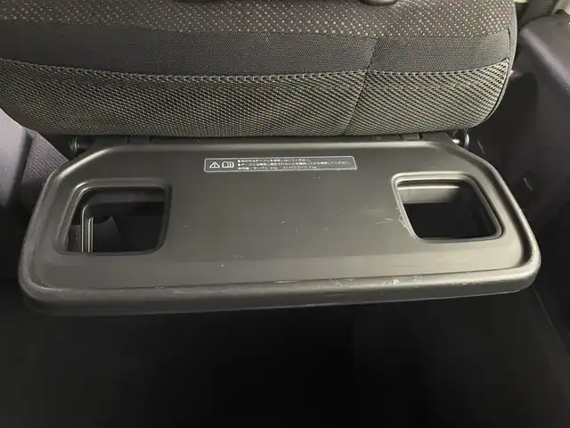 ホンダ Ｎ ＢＯＸ G SSパッケージ 道央・札幌 2017(平29)年 8.1万km プレミアムホワイトパールⅡ ・４WD/・純正ナビ/　CD/DVD/SD/BT/フルセグ/・バックカメラ/・ビルトインETC/・両側パワースライドドア/・シートヒーター/・横滑り防止/・HIDヘッドライト/・フォグライト/・オートライト/・プッシュスタート/・スマートキー/・純正フロアマット/・ドアバイザー