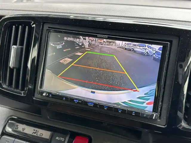 ホンダ Ｎ ＯＮＥ セレクト 静岡県 2018(平30)年 6万km プレミアムアイボリーパール2トーン あんしんパッケージ/７インチナビ/ＢＴオーディオ/USB充電ポート/ＤＶＤ再/バックカメラ/ドラレコ前後/ビルトインＥＴＣ/合皮コンビシート/1列目シートヒーター/ＡＡＣ/アームレスト