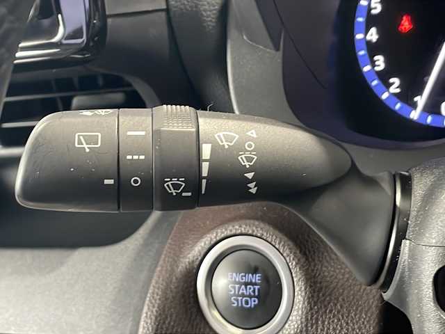 トヨタ ヤリスクロス Z 富山県 2021(令3)年 2.1万km ブラックマイカ 純正ＨＤＤナビ　/フルセグ　/トヨタセーフティセンス　/全方位カメラ　/禁煙車　/バックカメラ　/コーナーセンサー　/４ＷＤ　/ブラインドスポットモニター/ＬＥＤヘッドライト　/レーダークルーズコントロール　/パワーシート　/スマートキー　/シートヒーター/ドライブレコーダー/純正アルミホイール/寒冷地仕様/純正オーディオ/ウィンカーミラー/電動格納ミラー/ETC/プッシュスタート