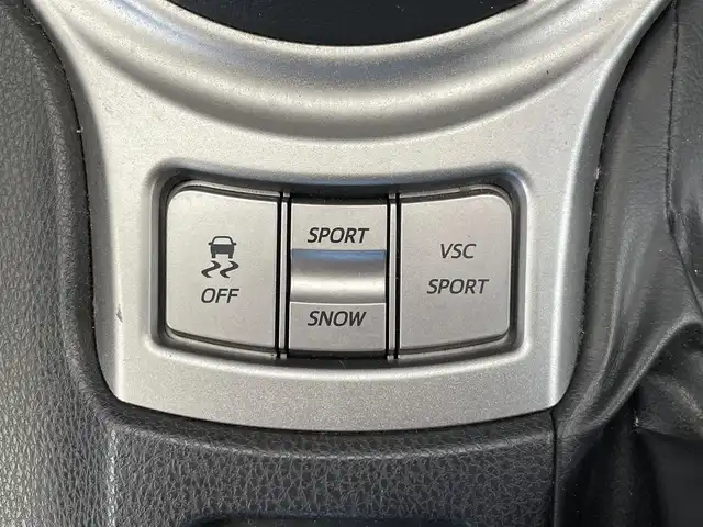 スバル ＢＲＺ S 茨城県 2012(平24)年 10.3万km サテンホワイトパール (株)IDOMが運営する【じしゃロン水戸店】の自社ローン専用車両になりますこちらは現金またはオートローンご利用時の価格です。自社ローンご希望の方は別途その旨お申付け下さい/ストラーダナビ(CN-H500WD)/スペアキー/バックカメラ/純正アルミホイール/LEDヘッドライト