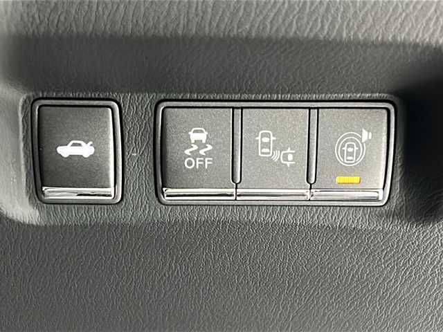 日産 フーガ 370GT 広島県 2015(平27)年 9.9万km ダークメタルグレー 衝突被害軽減ブレーキ/レーンキープアシスト/後側方衝突防止支援システム/ハーフレザーシート/パワーシート/純正HDDナビ/　(AM/FM/CD/DVD/TV/HDD/Bluetooth)/フルセグTV/バックカメラ/レーダークルーズコントロール/ステアリングスイッチ/革巻きステアリング/LEDライト/オートライト/スマートキー/スペアキー/プッシュスタート/社外アルミホイール20インチ/電格ミラー/純正フロアマット/車高調