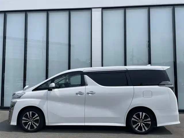 トヨタ ヴェルファイア Z Gエディション 大阪府 2020(令2)年 6.8万km ホワイトパールクリスタルシャイン トヨタセーフティセンス/両側パワースライドドア/純正ディスプレイオーディオ/Bluetooth/フルセグTV/USB/バックカメラ/12インチフリップダウン/パワーシート/シートヒーター/シートベンチレーション/ステアリングヒーター/スマートルームミラー/前ドライブレコーダー/コーナーセンサー/三眼LEDヘッドライト
