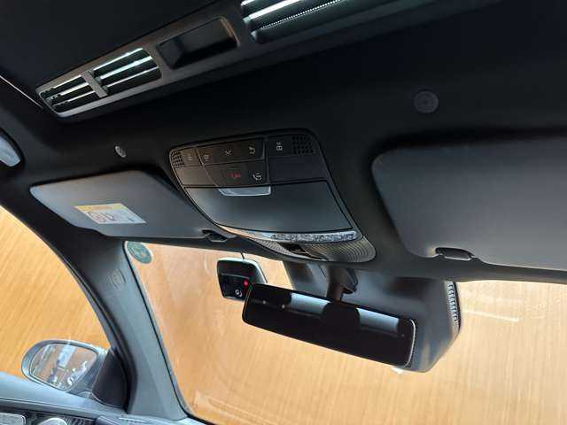 メルセデス・ベンツ ＧＬＣ２２０ d 4マチック クーペ AMGライン 千葉県 2020(令2)年 4.6万km オブシディアンブラック レザーＥＸＣ　/ＳＲ　/純正ナビ　/３６０°　/ＡＣＣ　/ＨＵＤ　/ベンチレーター　/シートヒーター　/パワーシート　/ＢＳＭ　/レーンアシスト　/ＬＥＤヘッドライト　/ハイビームアシスト/電動リアゲート　/アンビエントライト