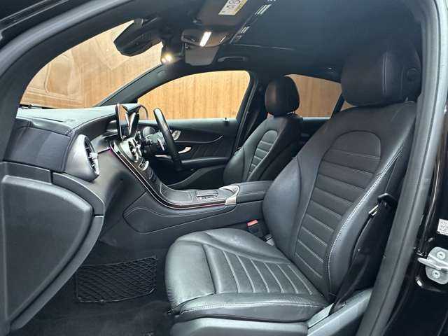 メルセデス・ベンツ ＧＬＣ２２０ d 4マチック クーペ AMGライン 千葉県 2020(令2)年 4.6万km オブシディアンブラック レザーＥＸＣ　/ＳＲ　/純正ナビ　/３６０°　/ＡＣＣ　/ＨＵＤ　/ベンチレーター　/シートヒーター　/パワーシート　/ＢＳＭ　/レーンアシスト　/ＬＥＤヘッドライト　/ハイビームアシスト/電動リアゲート　/アンビエントライト