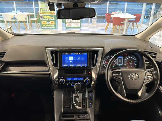 トヨタ アルファード S Cパッケージ 岐阜県 2019(令1)年 6.4万km ホワイトパールクリスタルシャイン ＴＲＤフルエアロ（F/S/R）/サンルーフ/純正9型ナビゲーション/純正フリップダウンモニター/両側電動スライドドア/Bluetooth/フルセグ視聴/３眼LEDヘッドライト/オートライト/オートハイビーム/プッシュスタート/スマートキー/スペアキー/合皮シート/シートヒーター/シートクーラー/前席パワーシート/オットマン/クリアランスソナー/取扱説明書