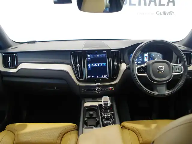 ボルボ ＸＣ６０ B5 AWD インスクリプション 岐阜県 2020(令2)年 6.2万km ガンＭ harman/kardonプレミアムスピーカー/City Safety　衝突軽減ブレーキ/歩行者、サイクリスト、大型動物検知/インターセクションサポート（右折時対向車検知）/衝突回避支援/対向車線衝突回避支援/アダプティブクルーズコントロール/パイロットアシスト（車検維持支援）/ブラインドスポットインフォメーション/レーンチェンジマージエイド/レーンキーピングエイド/ロードサインインフォメーション/フルアクティブハイビーム/純正HDDナビゲーション/フルセグTV/Bluetooth/AppleCarPlay/Android Auto/ヘッドアップディスプレイ/３６０°カメラ/インテリアイルミネーション/革シート/シートベンチレーション/リラクゼーション機能/ETC2.0
