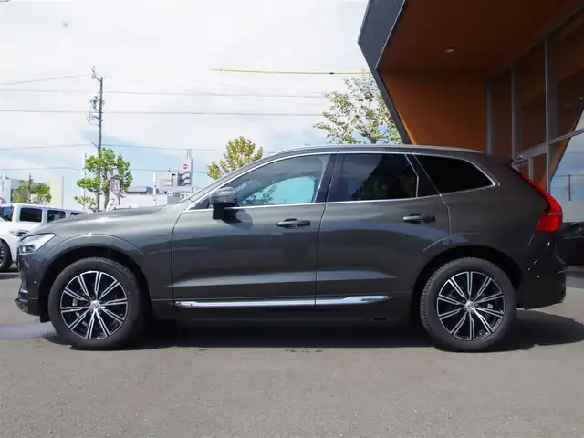 ボルボ ＸＣ６０ B5 AWD インスクリプション 岐阜県 2020(令2)年 6.2万km ガンＭ harman/kardonプレミアムスピーカー/City Safety　衝突軽減ブレーキ/歩行者、サイクリスト、大型動物検知/インターセクションサポート（右折時対向車検知）/衝突回避支援/対向車線衝突回避支援/アダプティブクルーズコントロール/パイロットアシスト（車検維持支援）/ブラインドスポットインフォメーション/レーンチェンジマージエイド/レーンキーピングエイド/ロードサインインフォメーション/フルアクティブハイビーム/純正HDDナビゲーション/フルセグTV/Bluetooth/AppleCarPlay/Android Auto/ヘッドアップディスプレイ/３６０°カメラ/インテリアイルミネーション/革シート/シートベンチレーション/リラクゼーション機能/ETC2.0