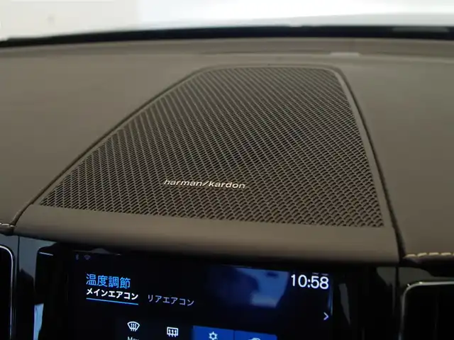 ボルボ ＸＣ６０ B5 AWD インスクリプション 岐阜県 2020(令2)年 6.2万km ガンＭ harman/kardonプレミアムスピーカー/City Safety　衝突軽減ブレーキ/歩行者、サイクリスト、大型動物検知/インターセクションサポート（右折時対向車検知）/衝突回避支援/対向車線衝突回避支援/アダプティブクルーズコントロール/パイロットアシスト（車検維持支援）/ブラインドスポットインフォメーション/レーンチェンジマージエイド/レーンキーピングエイド/ロードサインインフォメーション/フルアクティブハイビーム/純正HDDナビゲーション/フルセグTV/Bluetooth/AppleCarPlay/Android Auto/ヘッドアップディスプレイ/３６０°カメラ/インテリアイルミネーション/革シート/シートベンチレーション/リラクゼーション機能/ETC2.0