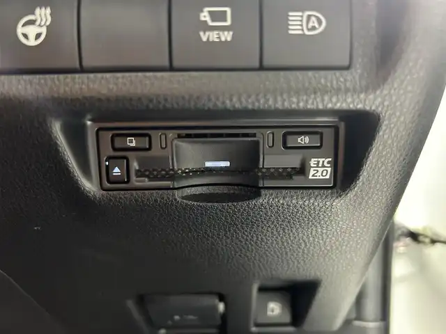 トヨタ ＲＡＶ４ ハイブリッドG 鹿児島県 2023(令5)年 4.1万km プラチナホワイトパールマイカ ディスプレイオーディオ/(フルセグTV/AppleCarPlay/AndroidAuto)/パノラミックビューモニター/ビルトインETC2.0/前席シートヒーター+シートベンチレーション/ステアリングヒーター/運転席パワーシート/ハンズフリーパワーバックドア/Toyota Safety Sense/　・プリクラッシュセーフティ/　・レーントレーシングアシスト/　・レーダークルーズコントロール/　・オートマチックハイビーム/　・ロードサインアシスト/ブラインドスポットモニター/電動パーキングブレーキ/オートブレーキホールド/LEDヘッドライト/電動格納ミラー/ドアバイザー