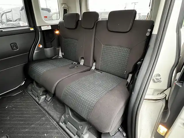 トヨタ ルーミー カスタムG－T 道央・札幌 2021(令3)年 1.4万km パールホワイトⅢ 寒冷地仕様/トヨタセーフティセンス/純正ディスプレイオーディオ/AM/FM/BT/フルセグ/衝突被害軽減ブレーキ/横滑り防止装置/レーダークルーズコントロール/レーンキープアシスト/クリアランスソナー/バックカメラ/サイドカメラ/フロントカメラ/全方位カメラ/アラウンドビューモニター/ビルトインETC/ドライブレコーダー/アイドリングストップ/ワイパーデアイサー/SPORTMODE/両側パワースライドドア/革巻きステアリング/ステアリングリモコン/電動パーキング/ブレーキホールド/プッシュスタート/スマートキー/LEDヘッドライト/オートライト/オートマチックハイビーム/フォグランプ/電動格納ミラー/ウィンカーミラー/純正フロアマット