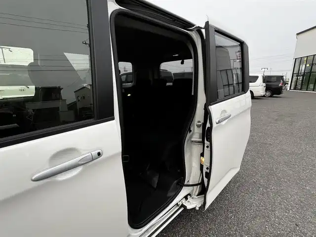 トヨタ ルーミー カスタムG－T 道央・札幌 2021(令3)年 1.4万km パールホワイトⅢ 寒冷地仕様/トヨタセーフティセンス/純正ディスプレイオーディオ/AM/FM/BT/フルセグ/衝突被害軽減ブレーキ/横滑り防止装置/レーダークルーズコントロール/レーンキープアシスト/クリアランスソナー/バックカメラ/サイドカメラ/フロントカメラ/全方位カメラ/アラウンドビューモニター/ビルトインETC/ドライブレコーダー/アイドリングストップ/ワイパーデアイサー/SPORTMODE/両側パワースライドドア/革巻きステアリング/ステアリングリモコン/電動パーキング/ブレーキホールド/プッシュスタート/スマートキー/LEDヘッドライト/オートライト/オートマチックハイビーム/フォグランプ/電動格納ミラー/ウィンカーミラー/純正フロアマット