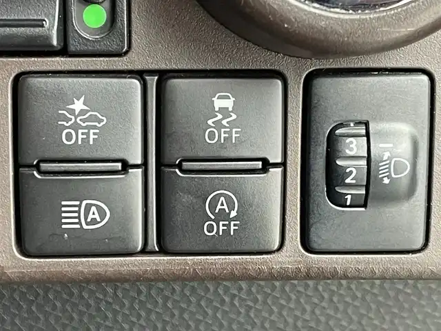 トヨタ タンク G－T 大阪府 2018(平30)年 5.5万km ブラックマイカメタリック 禁煙車/スマートアシスト/　・衝突軽減ブレーキ/　・車線逸脱警報機能/　・誤発進抑制機能/　・先行車発進お知らせ機能/　・オートマチックハイビーム/社外ナビ/　（Bluetooth/CD/DVD）/フルセグTV/両側パワースライドドア/クルーズコントロール/LEDヘッドライト/フォグランプ/社外14インチアルミホイール/コーナーセンサー/スマートキー/ETC