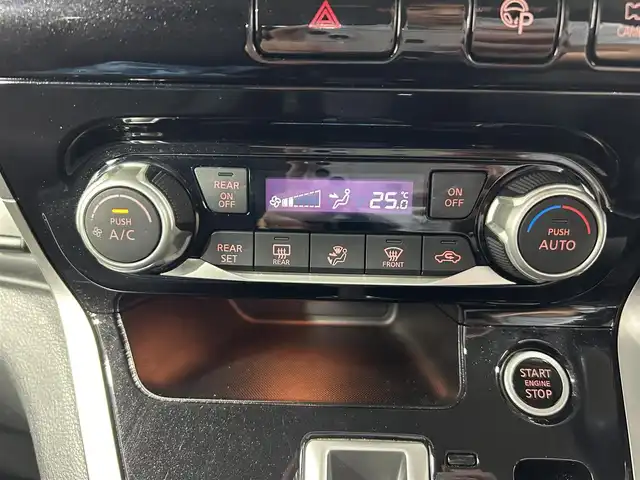 日産 セレナ ハイウェイスターVセレクションⅡ 大阪府 2019(平31)年 5.8万km ダイヤモンドブラック ProPILOT 純正9incナビTV 360カメラ フリップダウンモニター デジタルインナーミラー レーダークルコン 衝突軽減B レーンアシスト 両側パワースライドドア パークアシスト クリアランスソナー ドライブレコーダー