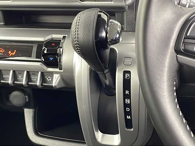 スズキ クロスビー HYBRID MZ 埼玉県 2021(令3)年 3.8万km キャラバンアイボリーパールメタリック/ホワイト 2トーンルーフ 純正8型ナビ/（BT/フルTV/AM/FM/CD/DVD）/全方位カメラ/スズキセーフティサポート/・アダクティブクルーズコントロール/・衝突軽減システム/・誤発進抑制機能/・車線逸脱警報/4WD/シートヒーターDN席/純正ドラレコ/純正アルミホイール/純正フロアマット/ビルトインETC