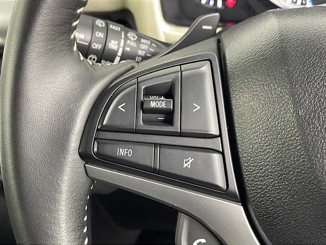 スズキ クロスビー HYBRID MZ 埼玉県 2021(令3)年 3.8万km キャラバンアイボリーパールメタリック/ホワイト 2トーンルーフ 純正8型ナビ/（BT/フルTV/AM/FM/CD/DVD）/全方位カメラ/スズキセーフティサポート/・アダクティブクルーズコントロール/・衝突軽減システム/・誤発進抑制機能/・車線逸脱警報/4WD/シートヒーターDN席/純正ドラレコ/純正アルミホイール/純正フロアマット/ビルトインETC