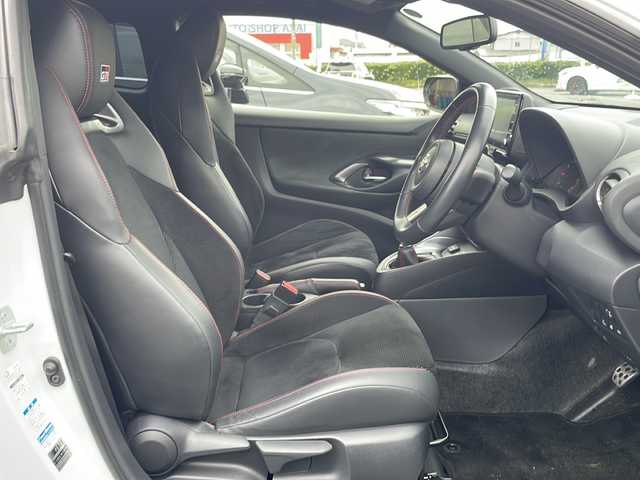 トヨタ ＧＲヤリス RZ ハイパフォーマンス ファーストED 岩手県 2020(令2)年 7万km プラチナホワイトパールマイカ セーフティセンス　ｉＭＴ　ＪＢＬプレミアムサウンドナビ　バックＣ　フルセグ　ＨＵＤ　ＧＲレッドキャリパー　シートヒーター　半革スポーツシート　レーダークルーズ　ステアヒーター　ＢＳＭ　ビルドインＥＴＣ