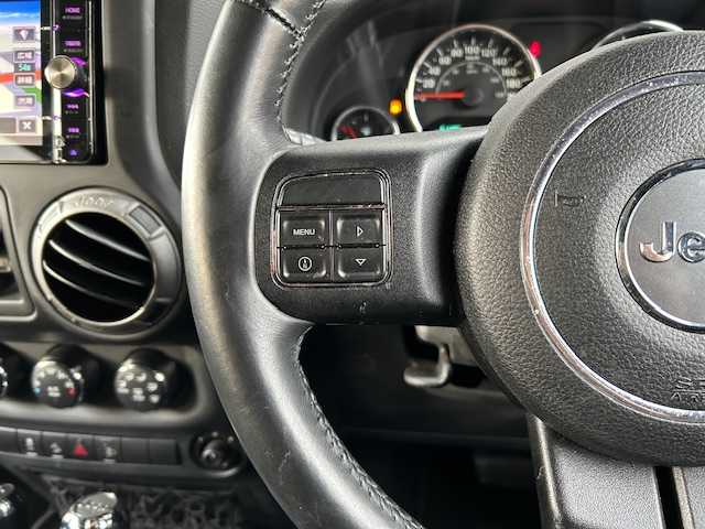 クライスラー・ジープ ジープ ラングラー アンリミテッド スポーツ 道東・釧路十勝 2014(平26)年 7.2万km 黒 4WD/社外SDナビ/　CD/DVD/SD/BT/フルセグ/サイドカメラ/ETC/クルーズコントロール/ダウンヒルアシストコントロール/ハロゲンヘッドライト/純正フロアマット/純正17インチAW/リモコンキー