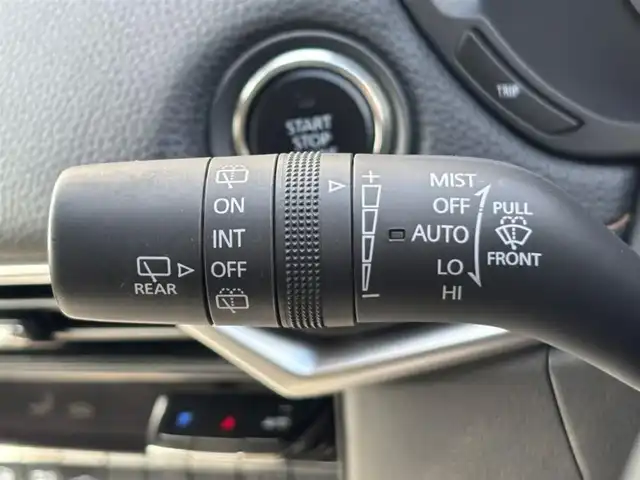 マツダ ＣＸ－６０ XD Lパッケージ 茨城県 2023(令5)年 3.2万km プラチナクォーツメタリック 純正メモリナビ/　(AM/FM/USB/Bluetooth/フルセグ)/全方位カメラ/前後ドライブレコーダー/クルージング＆トラフィック・サポート/ETC/LEDヘッドライト/レザーシート/全席シートヒーター/パワーシート/ハンドルヒーター/電動リアゲート/ワイヤレス充電器(Qi)/クリアランスソナー/i-ACTIVSENSE/レーンキープアシスト/純正アルミホイール