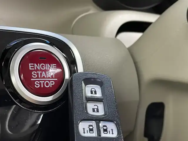 ホンダ Ｎ ＢＯＸ G SSパッケージ 宮城県 2017(平29)年 4.8万km プレミアムディープモカパール 純正ナビ/両側パワースライドドア/衝突軽減ブレーキ/ＨＩＤヘッドライト/オートライト/バックモニター/シートヒーター/ビルトインＥＴＣ/フルオートエアコン/Bluetoothオーディオ/スマートキー/プッシュスタート/禁煙車