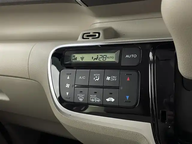 ホンダ Ｎ ＢＯＸ G SSパッケージ 宮城県 2017(平29)年 4.8万km プレミアムディープモカパール 純正ナビ/両側パワースライドドア/衝突軽減ブレーキ/ＨＩＤヘッドライト/オートライト/バックモニター/シートヒーター/ビルトインＥＴＣ/フルオートエアコン/Bluetoothオーディオ/スマートキー/プッシュスタート/禁煙車