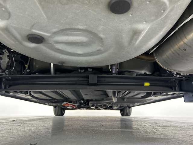 トヨタ シエンタ ハイブリッド G 佐賀県 2016(平28)年 5.4万km ブラックマイカ 純正7インチナビ/フルセグTV/CD/DVD/Bluetooth/バックカメラ/アルパイン製10.2インチフリップダウンモニター/衝突被害軽減システム/車線逸脱警報/先行車発進告知機能/横滑り防止装置/オートライト/オートマチックハイビーム/LEDヘッドライト/フォグライト/ビルトインETC/前方ドライブレコーダー/両側パワースライドドア/ISOFIX対応シート/運転席・助手席シートヒーター/純正フロアマット/純正ドアバイザー/社外15インチアルミホイール/ステアリングスイッチ/電動格納ミラー/スマートキー×２