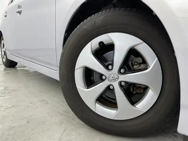 トヨタ プリウス S 福岡県 2014(平26)年 8.8万km ライトパープルマイカ 純正ナビ（Ｂｌｕｅｔｏｏｔｈ，フルセグＴＶ）　/バックカメラ　/ＥＴＣ　/エンジンプッシュスタート　/電動格納式ドアミラー　/ステアリングリモコン　/ＥＣＯモード　/ＥＶモード　/オートライト　/フォグランプ