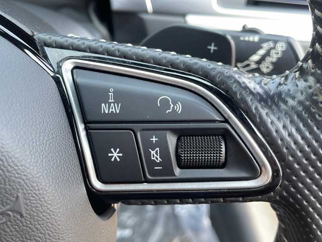 アウディ Ａ６ アバント 2．0 TFSI クワトロ 道北・旭川 2017(平29)年 6.4万km 黒 メーカーOPメモリーナビ(BT/CD/SD/フルセグ)/レザーシート/全方位カメラ/パドルシフト/パワーバックドア/コーナーセンサー/社外エンジンスターター/革巻きステアリング/前後ドライブレコーダー/スマートキー/保証書/取説