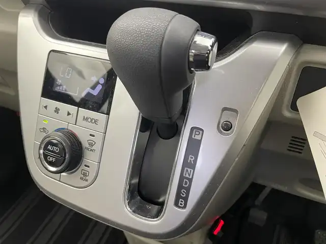 ダイハツ キャスト スタイル G SAⅡ 富山県 2016(平28)年 6.9万km プラムブラウンクリスタルマイカ 4WD/社外ナビ(AM/FM/CD/DVD/BT)/フルセグTV/バックカメラ/衝突軽減ブレーキ/アイドリングストップ/後方コーナーセンサー/純正AW/純正フロアマット/オートライト/LEDヘッドライト/フォグランプ/電動格納ミラー/バニティミラー/ドアバイザー/プッシュスタート/取扱説明書/保証書