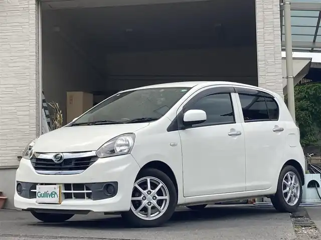 ダイハツ ミラ イース X SA 大分県 2014(平26)年 4.4万km ホワイト 社外ナビ/社外ドラレコ/社外ETC/純正14インチアルミホイール/衝突被害軽減システム/横滑り防止装置/リモコンキー/エアコン