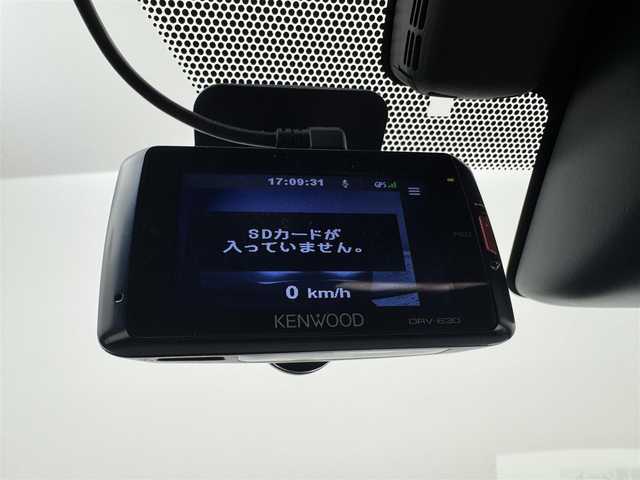 トヨタ ハリアー プレミアム 愛知県 2018(平30)年 6.9万km ホワイトパールクリスタルシャイン 純正9インチナビ　/（フルセグ/BT/CD/DVD） /レーダークルーズコントロール　/バックモニター　/コーナーセンサー　/衝突軽減システム　/レーンキープアシスト　/電動リアゲート　/ハーフレザーシート　/運転席パワーシート　/ドライブレコーダー/ETC/純正AW　