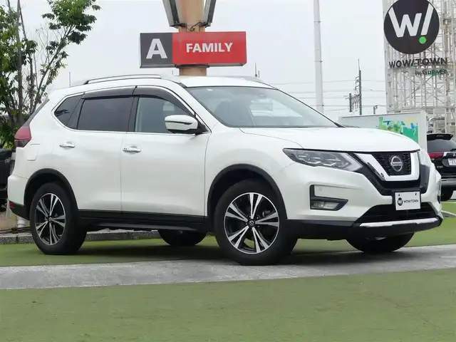 日産 エクストレイル 20Xi 千葉県 2020(令2)年 5.8万km ブリリアントホワイトパール エマージェンシーブレーキ/プロパイロット/インテリジェントクルーズコントロール/インテリジェントルームミラー/パワーバックドア/カブロンシート/各席シートヒーター/純正SDナビ/地デジTV/【BD/DVD/CD再生機能　Bluetooth接続】/アラウンドビューモニター/革巻きステアリング/ステアリングスイッチ/ETC/LEDヘッドライト/フォグライト/ウインカーミラー/コーナーセンサー/純正18インチアルミホイル/インテリジェントキー