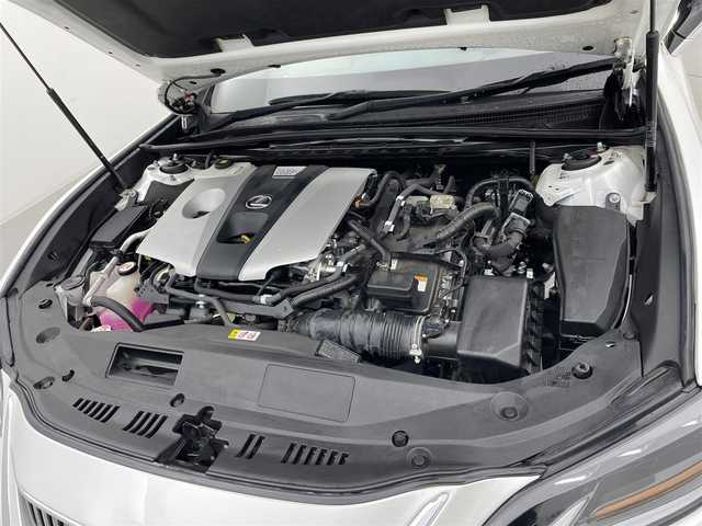 レクサス ＥＳ 300h バージョンL 宮城県 2019(令1)年 2.8万km ソニッククォーツ ムーンルーフ/三眼LEDヘッドランプ/ヘーゼル内装/純正ナビ/(AM/FM/SD/USB/BT/TV/AUX/CD/DVD/Miracast)/パノラミックビューモニター/ETC2.0/前方ドライブレコーダー/レーダークルーズコントロール/BSM/HUD/レザーシート/パワーシート/シートメモリー/シートヒーター/エアシート/パドルシフト/プッシュスタート/スマートキー/スペアキー/オートライト/オートマチックハイビーム/シーケンシャルウィンカー/純正フロアマット/純正18インチアルミホイール