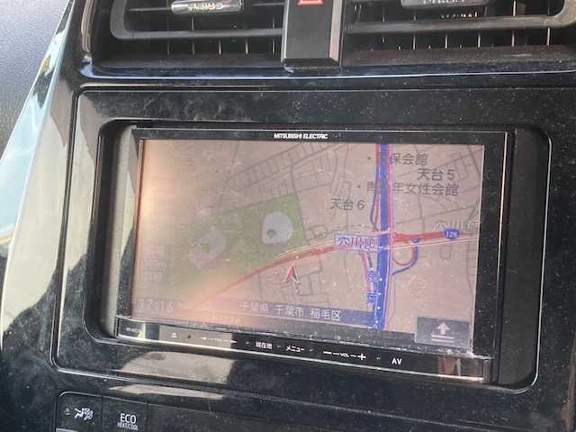 トヨタ プリウス S 千葉県 2016(平28)年 9.8万km スーパーホワイトⅡ 社外ナビ(AM/FM/BT)/バックカメラ/ETC/セーフティセンス/レーダークルーズコントロール/LDA/LEDヘッドライト/プッシュスタート/社外フロアマット/純正アルミホイール
